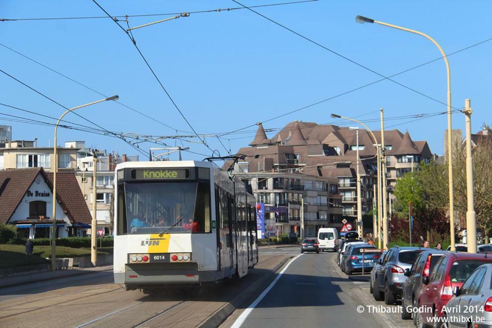 Appartamento De Panne Plaza Esterno foto